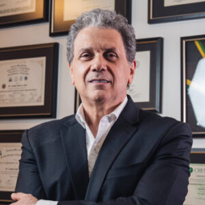 Picture of Dr Leonardo Emílio